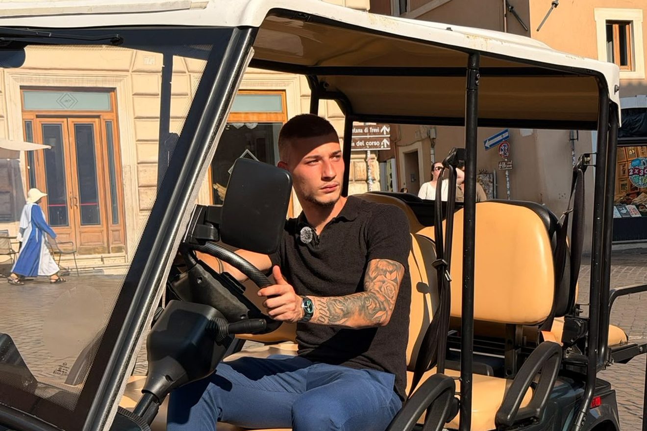 Our driver waiting in the golf cart in the centre of Rome